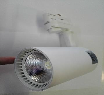 PROJECTEUR LED BLANC 50W 4200K POUR BAC TRIPHASÉ