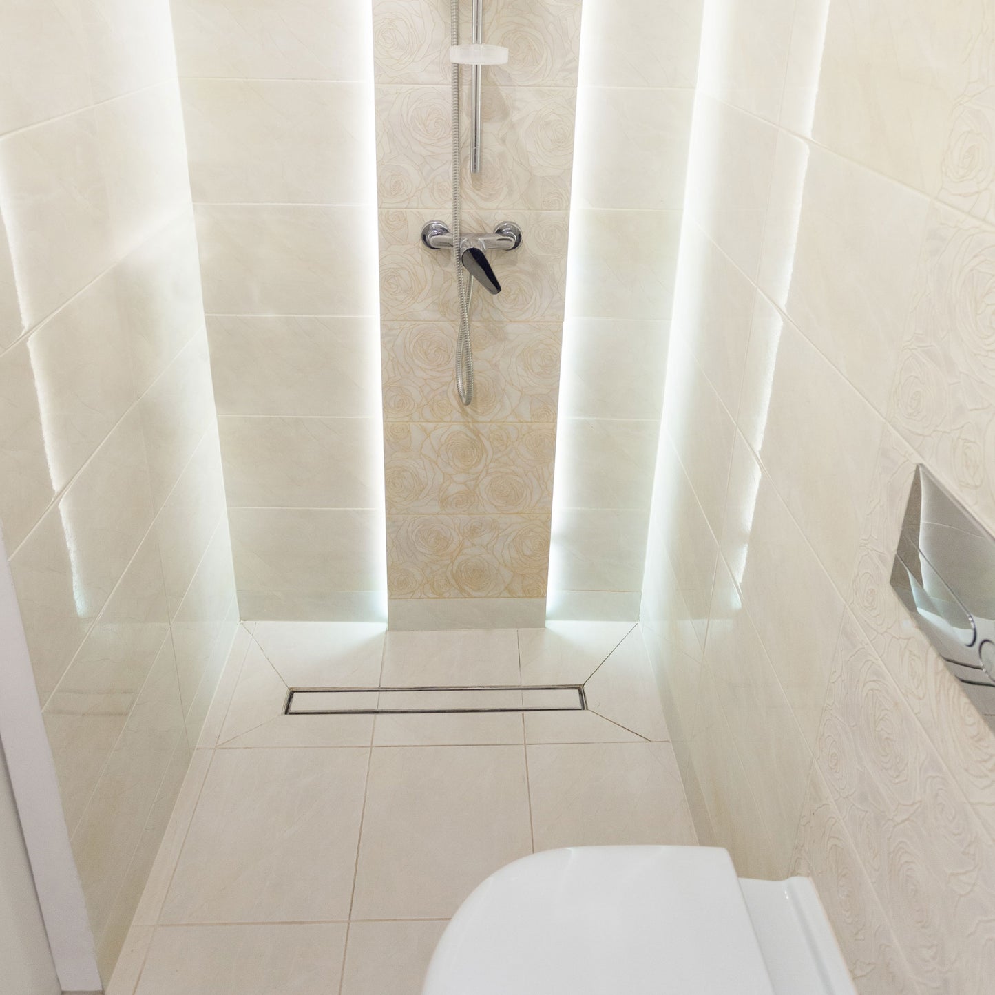 TIRAS DE FITAS LED 25M EM SILICONE QUALIDADE PREMIUM 220V AC IP68 SUBMERGIVEL
