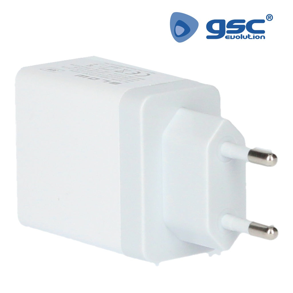 Carregador de 230V para 4 USB: 1xQC3.0 + 3x2.4A