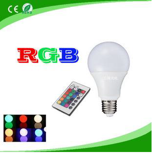LAMPADA LED E27 6W 600LM RGB+W COM COMANDO  230V AC